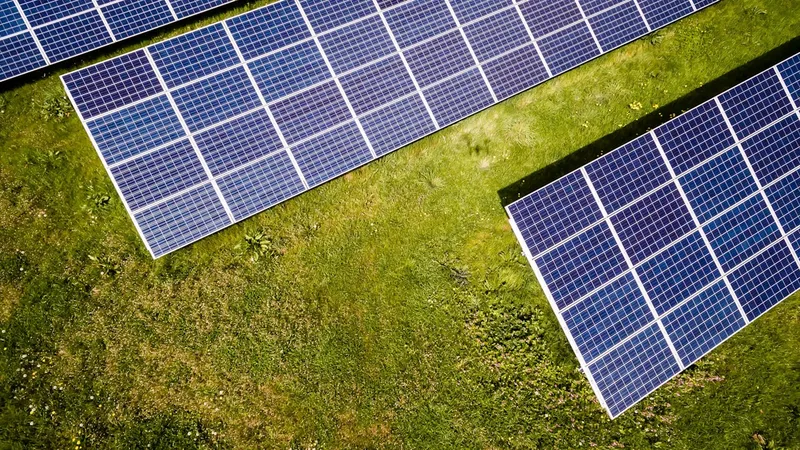 UnionGrid Solar installation team in Tampa, Florida